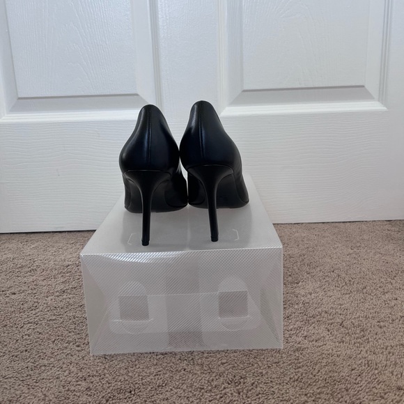 Black pointed heels - Picture 2 of 4